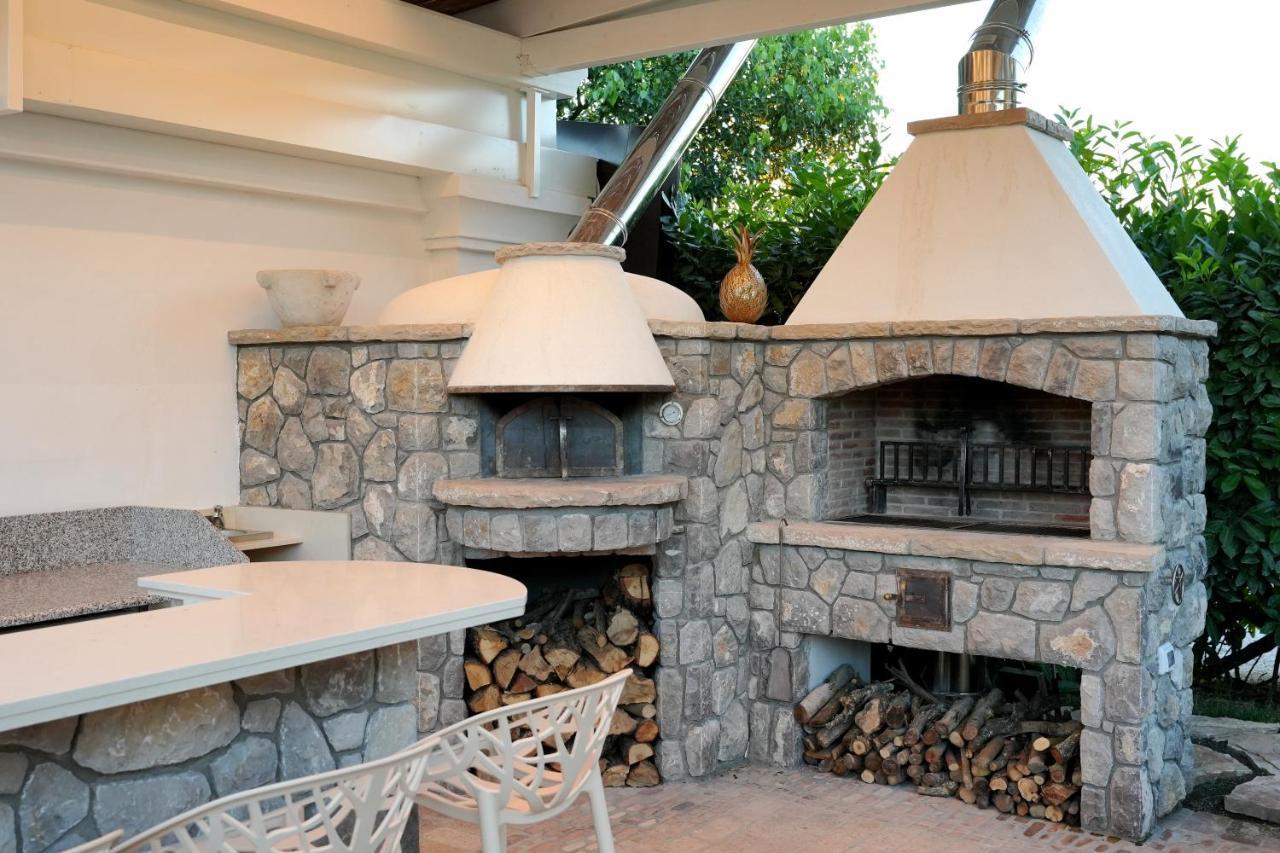 Resort Ravenna ماسّا لوبْرينسِ المظهر الخارجي الصورة