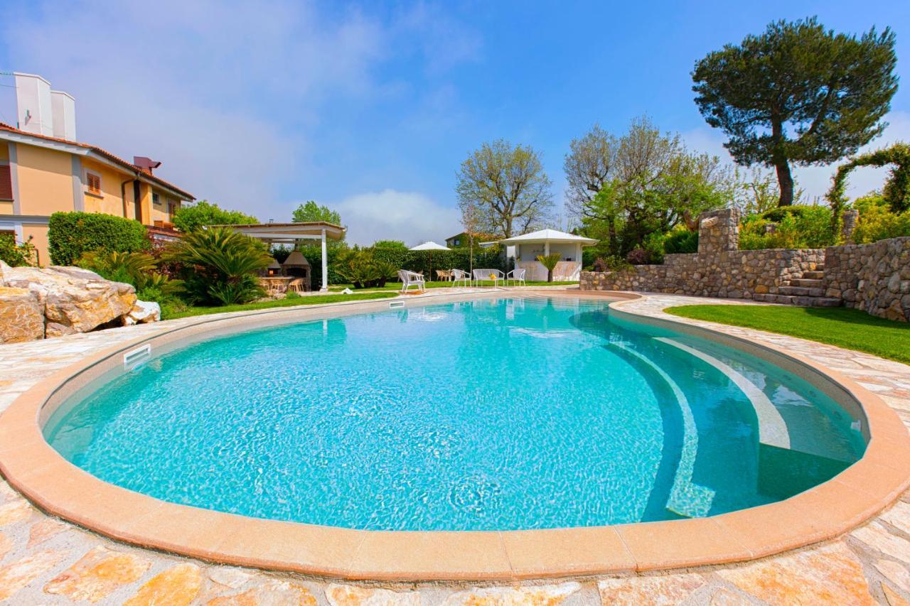 Resort Ravenna ماسّا لوبْرينسِ المظهر الخارجي الصورة