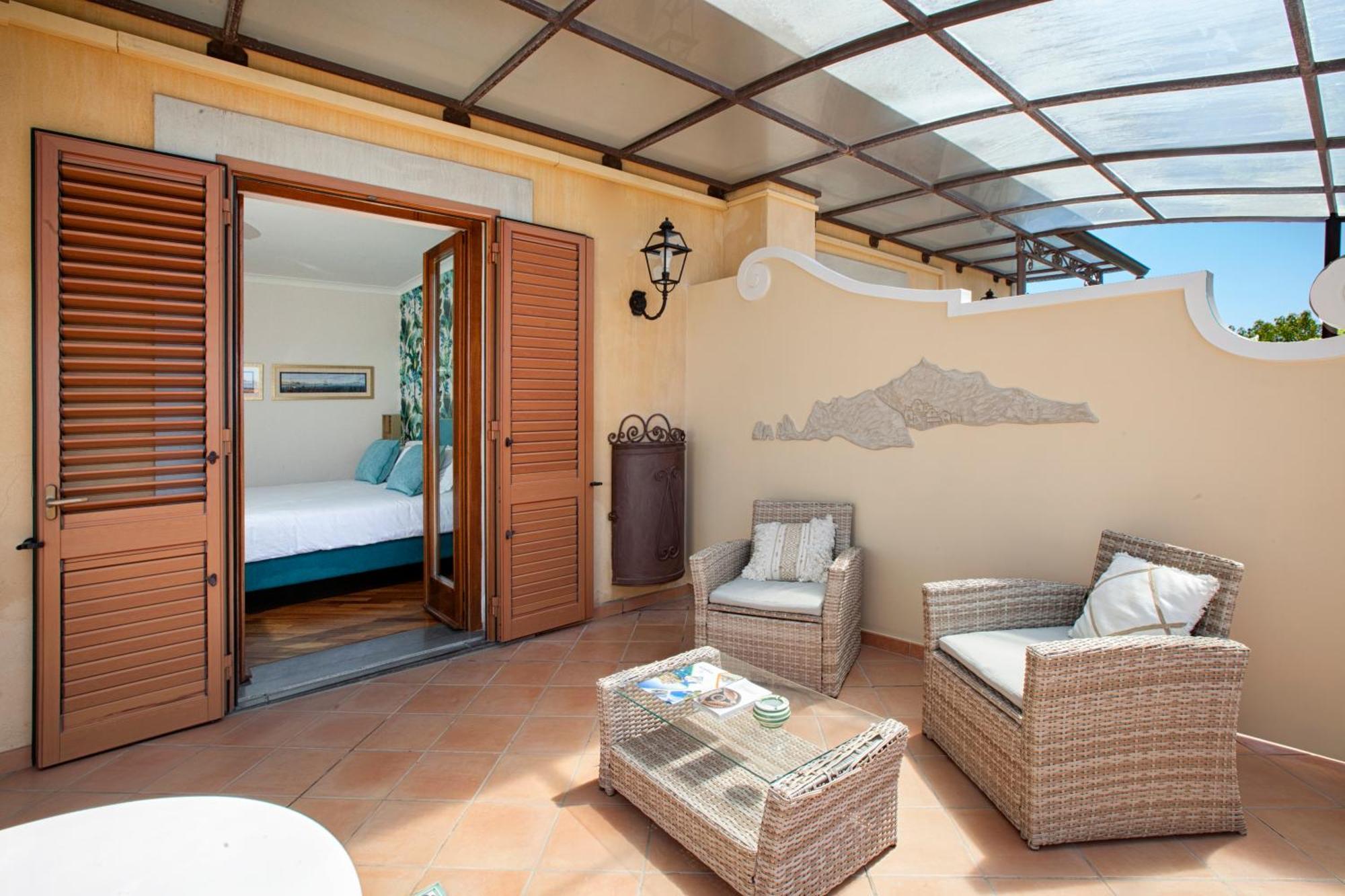 Resort Ravenna ماسّا لوبْرينسِ المظهر الخارجي الصورة
